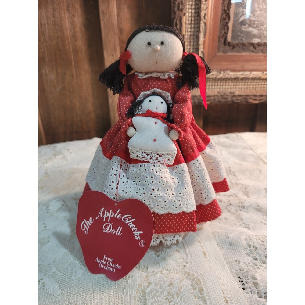 Vintage Apple Cheeks Doll Miss Mary McIntosh